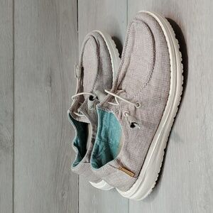 Hey Dude Womens Wendy Chambray Beige Loafer Slip on shoes sz 6